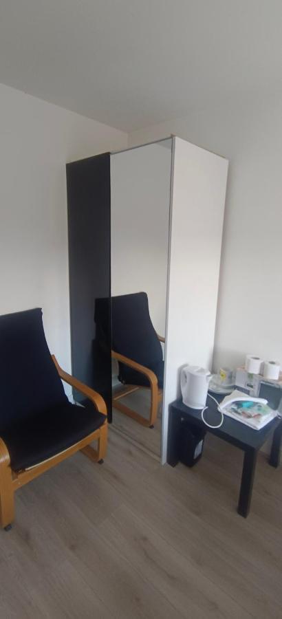 Free Car Park And Walk To Coop, Etihad , Piccadilly Manchester Eksteriør billede