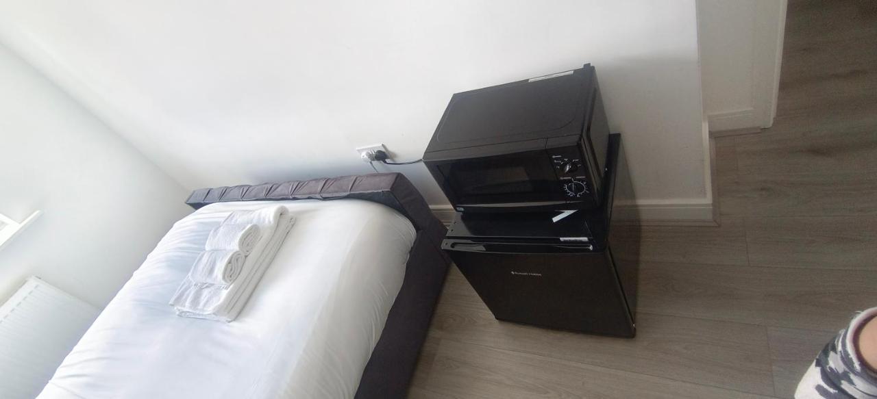 Free Car Park And Walk To Coop, Etihad , Piccadilly Manchester Eksteriør billede