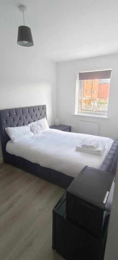 Free Car Park And Walk To Coop, Etihad , Piccadilly Manchester Eksteriør billede